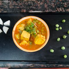 A picture of Quick Matar Paneer Curry.