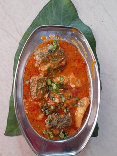 ભરેલા કારેલા બટેટાનું શાક (Bharela Karela Bataka Shak Recipe In Gujarati) રેસીપી મુખ્ય ફોટો