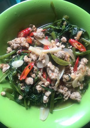 Foto resep Cah kangkung babi 🤭