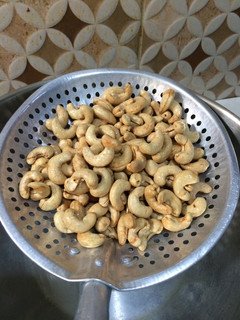 Foto resep Kacang Mede Goreng Gurih