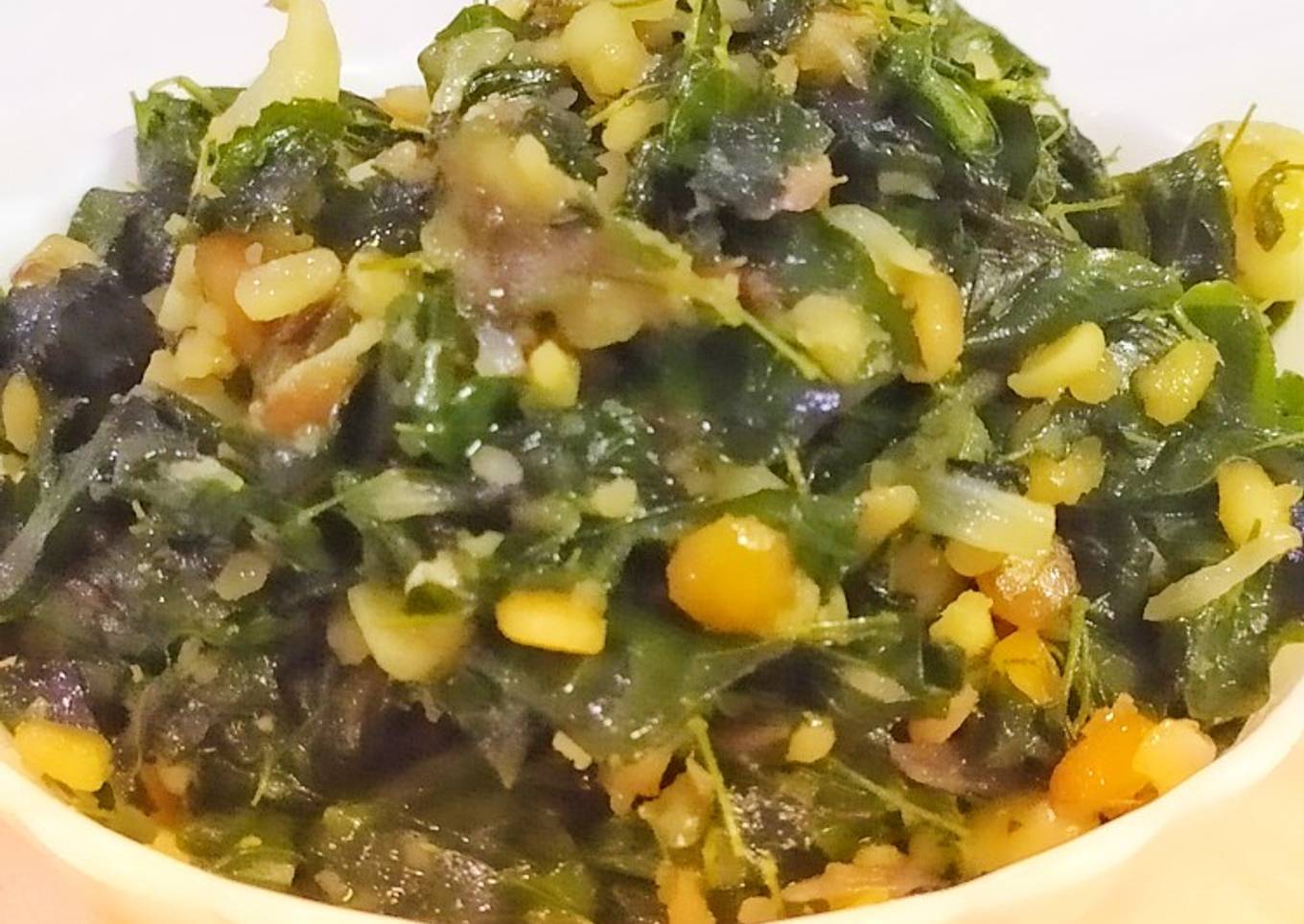 Murungai Keerai Poriyal (Drumsticks leaves Stir-fry)