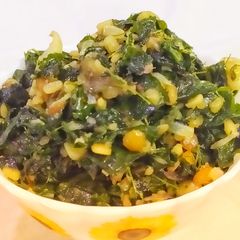 A picture of Murungai Keerai Poriyal (Drumsticks leaves Stir-fry).