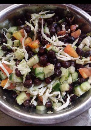 A picture of Black chikpea salad.
