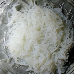 A picture of Falooda sev without machine.
