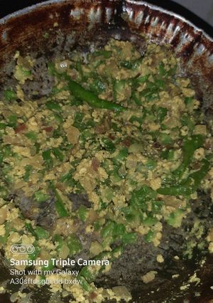 A picture of Ridge gourd egg fry.