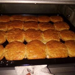 A picture of Tea Scones/Biscuits.