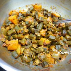 A picture of Aalu bhindi.