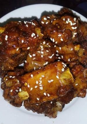 Hình của món Sườn rim chua ngọt.