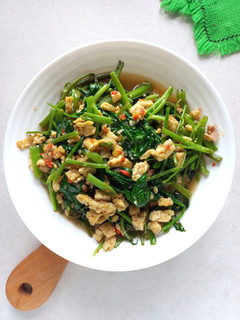 Foto resep Oseng kangkung tempe