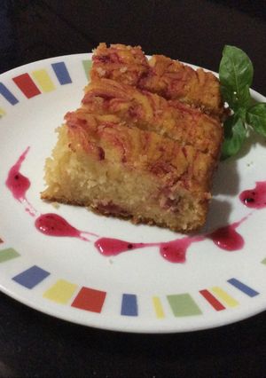 A picture of Eggless berry crush cake.