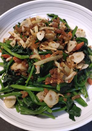 A picture of Sauteed Spinach in Oyster Sauce.