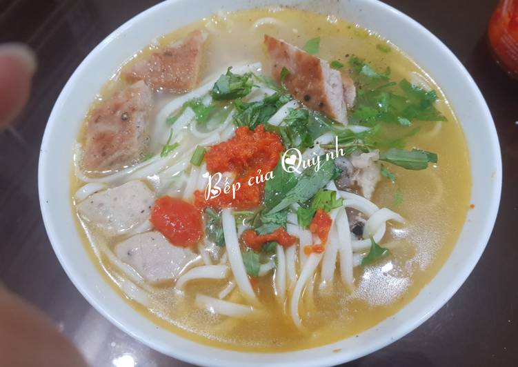 Bánh canh chả cá thu