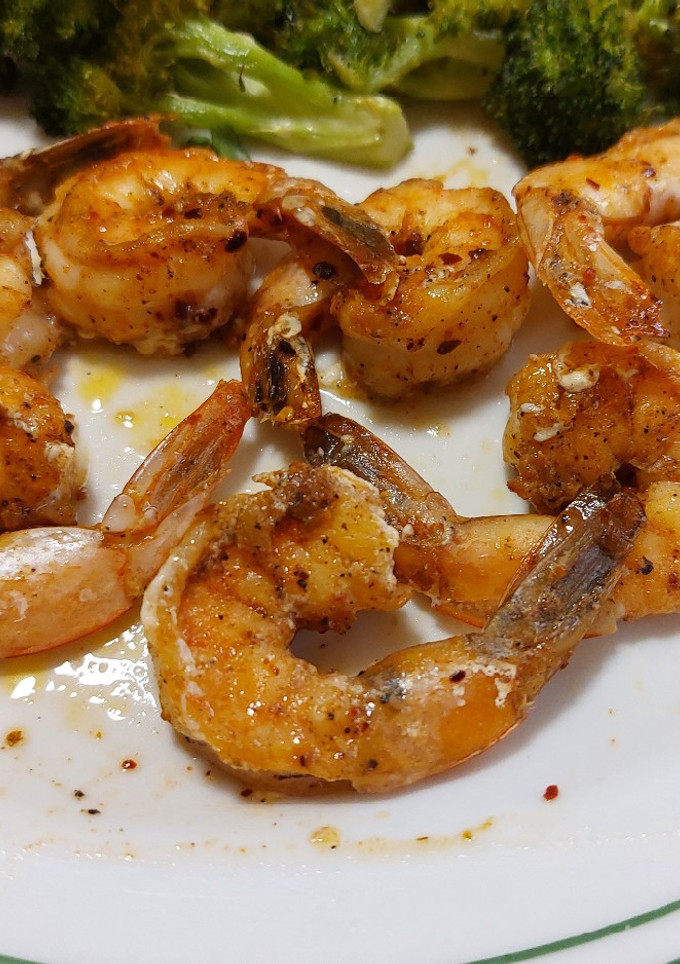 Una foto de Camarones salteados