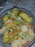 Trocitos de bagre con calabacitas y más verduras