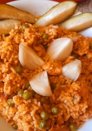 Zöldborsós rizseshús dobálós savanyúsággal🐓🐔🧄🧅🥒 recept fotója