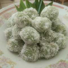 รูปของ Klepon ubi
