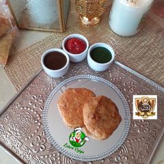 A picture of Chicken qeema kachori.