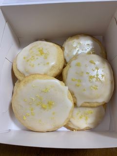 A picture of Glazed Lemon Cookies.