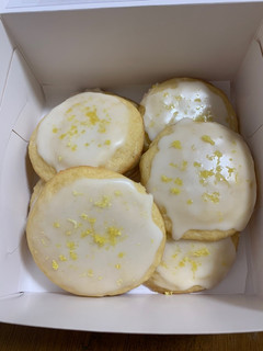 A picture of Glazed Lemon Cookies.