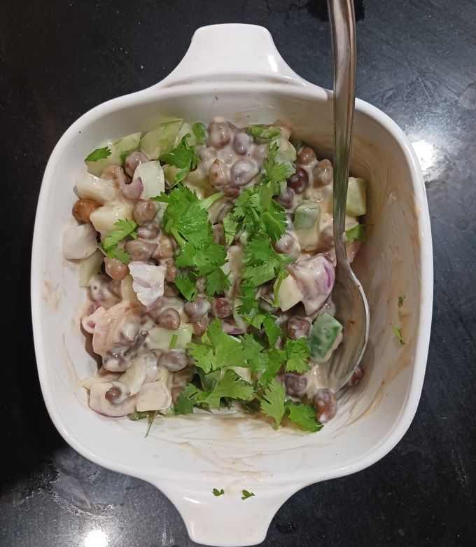 Chana Salad With Thousand Island Dressing Recipe by Dr Vidyashree - Cookpad
