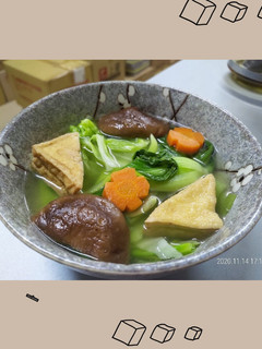 高麗菜油豆腐湯-瘦身完全不用餓肚子 的食譜成品照片