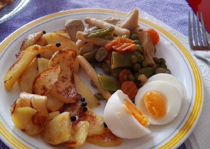 Almuerzo rápido, light, saludable, menestra, papas y huevo Receta de Rocio  Peralta Matto- Cookpad