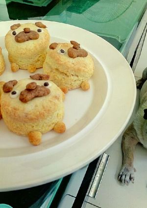 A picture of Butter scones.