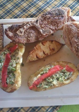Una foto de Papas rellenas a la parrilla