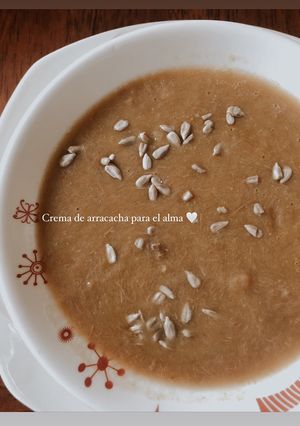 Una foto de Crema de arracacha, papa 🥔 y semillas de girasol 🌻