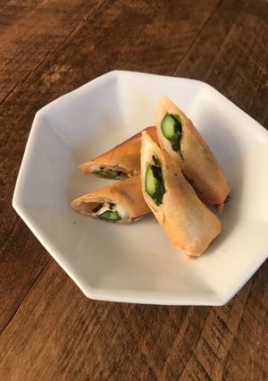 A picture of Asparagus Spring Roll (V) - Japanese.