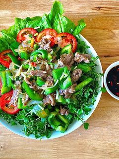 Hình của món Bò Xào Hành, Ớt chuông.