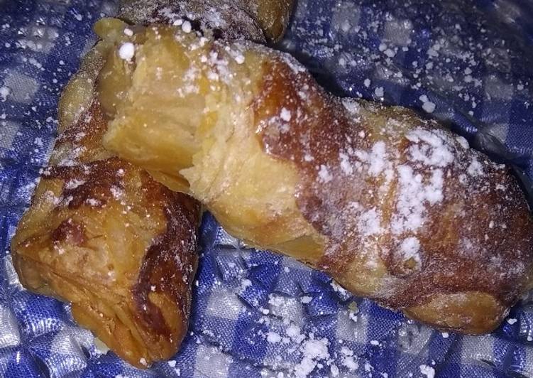 Cannolis de crema a la canela