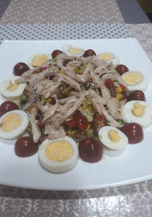 Foto principal de Ensalada de perdiz escabechada