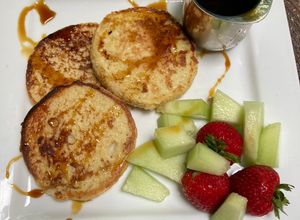 Una foto de French toast