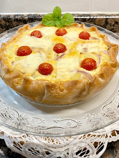 Una foto de Pizza rústica de atún y patata