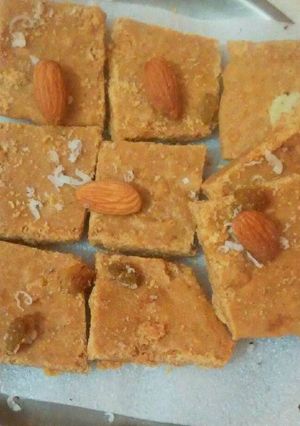 मोहन थाल (Mohan Thal recipe in hindi) रेसिपी मुख्य फोटो