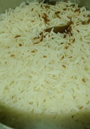 जीरा राइस(jeera rice recipe in hindi) रेसिपी मुख्य फोटो