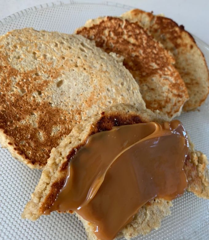 Una foto de Pancakes de avena y banana