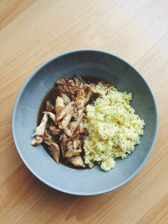 Una foto de Pollo a la Cocacola con Cous Cous
