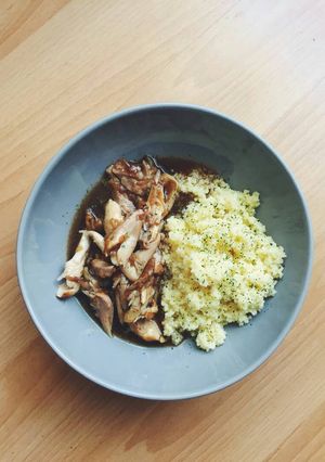 Una foto de Pollo a la Cocacola con Cous Cous