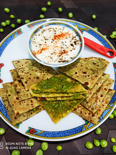 मटर का पराठा (Matar ka paratha recipe in hindi) रेसिपी मुख्य फोटो