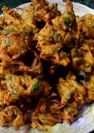 A picture of Palak besan fritters (healthy snack).