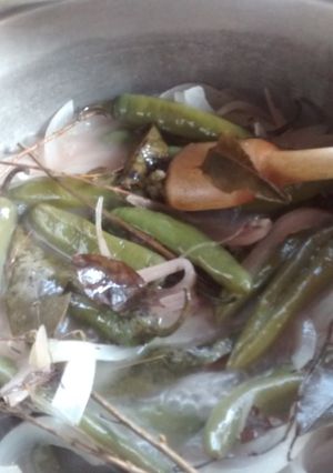 Una foto de Chiles curados