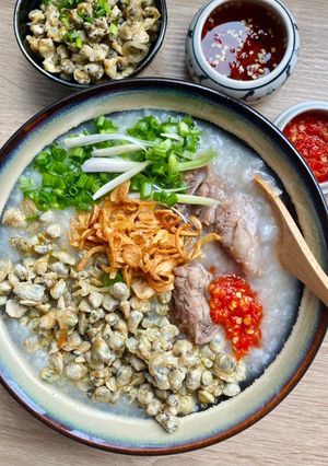 Hình của món Cháo hến.