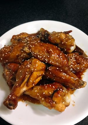 Hình của món Cánh gà sốt Teriyaki.
