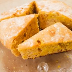 A picture of Banana Cake.