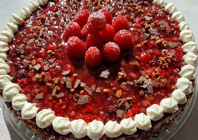 Rote-Grütze-Torte