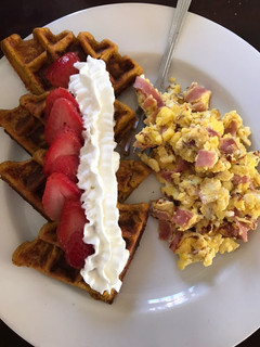 Una foto de Waffles de calabaza y avena