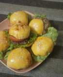 Làm bánh Hamburger bò tại nhà