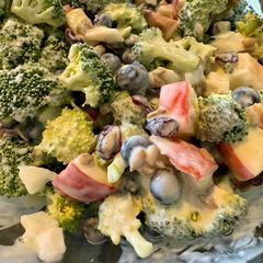 A picture of Healthy Broccoli Salad.